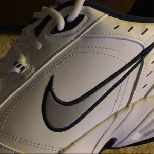 Meet your Posher, Melvin